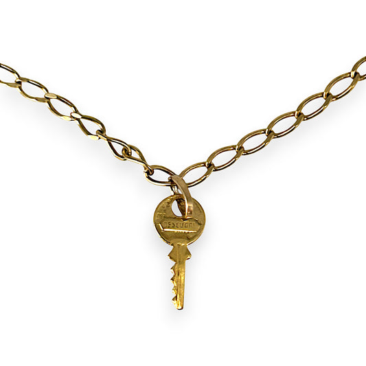 GOLD DEAL | 9ct Gold Oval Link Bracelet with 3 Charms Length 19cm