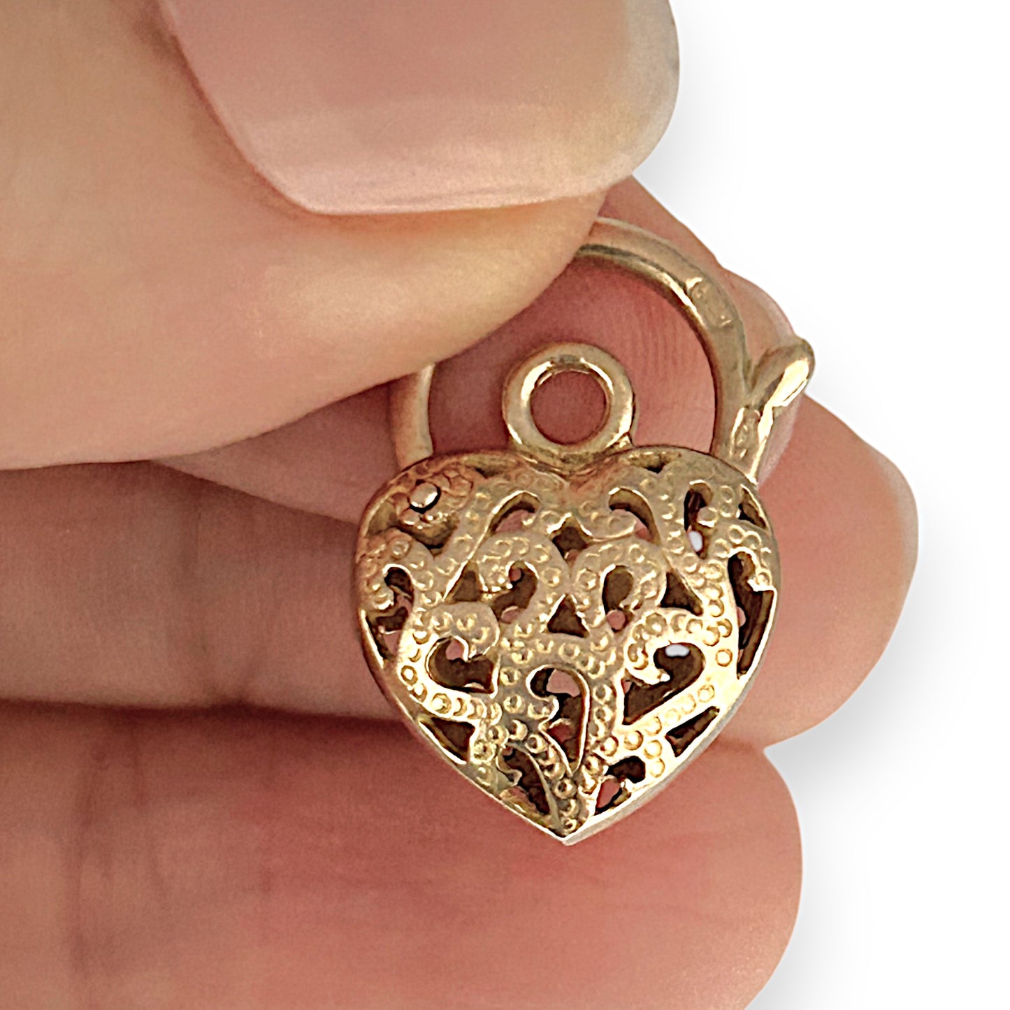 GOLD DEAL | 9ct (9K) Gold Lockheart Lace Filigree Heart Padlock