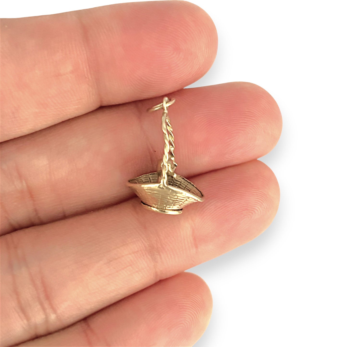 GOLD DEAL | 9ct (9K) Gold Cat in Basket Vintage Charm