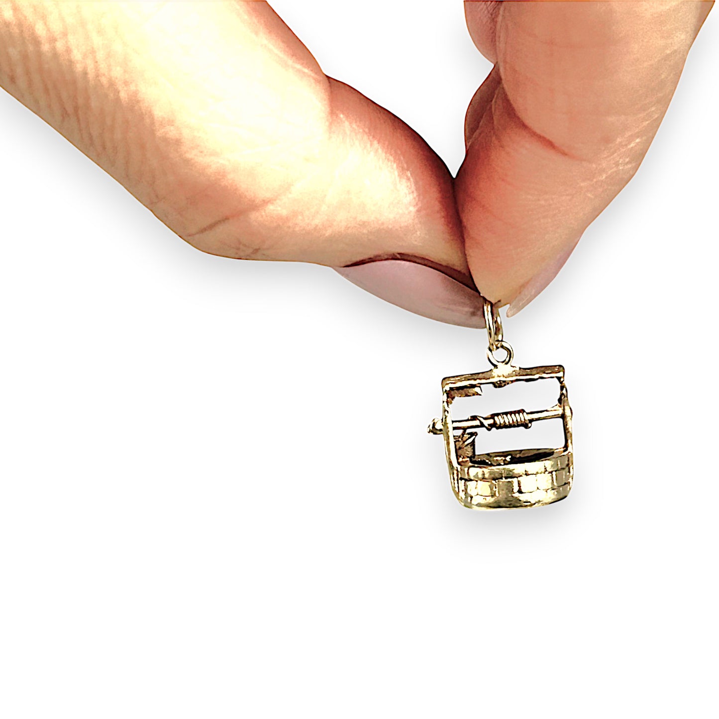 GOLD DEAL | 9ct Gold Wishing Well Charm / Pendant