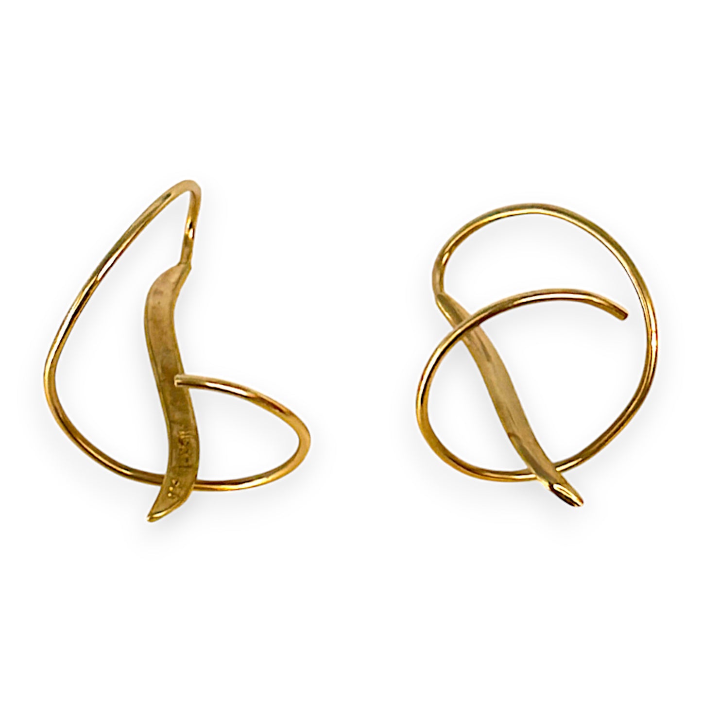 9ct Gold Tornado Drop Earrings. R # 1088
