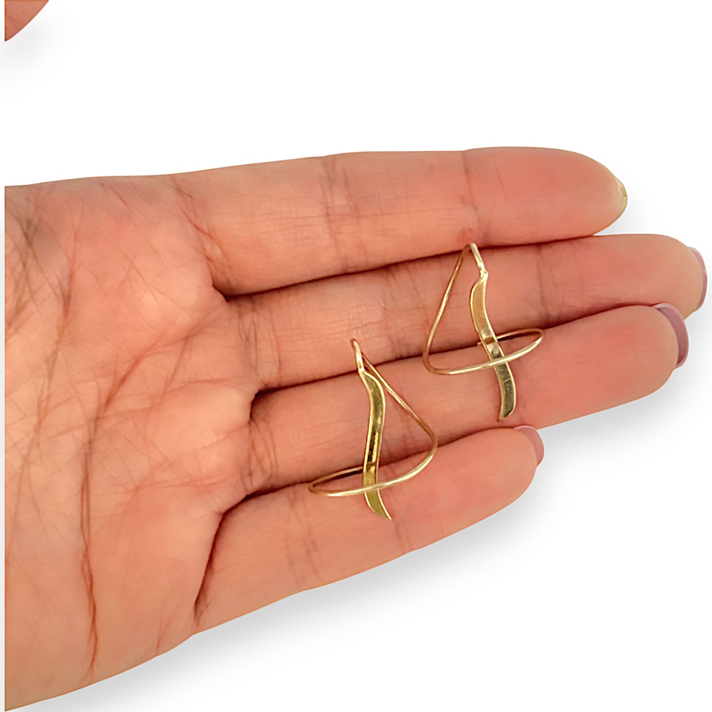 9ct Gold Tornado Drop Earrings. R # 1088