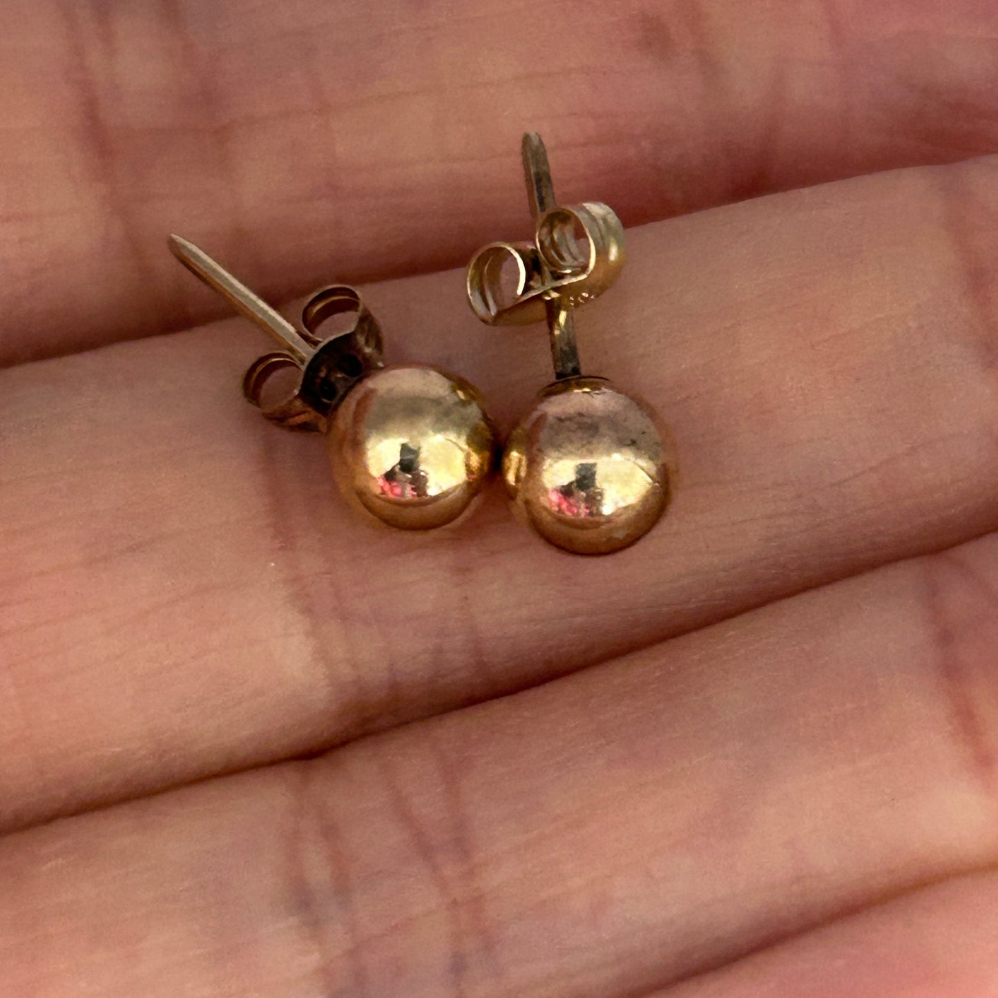 GOLD DEAL | 9ct (9K) Gold Minimalist Round Ball Stud Earrings 5.8mm