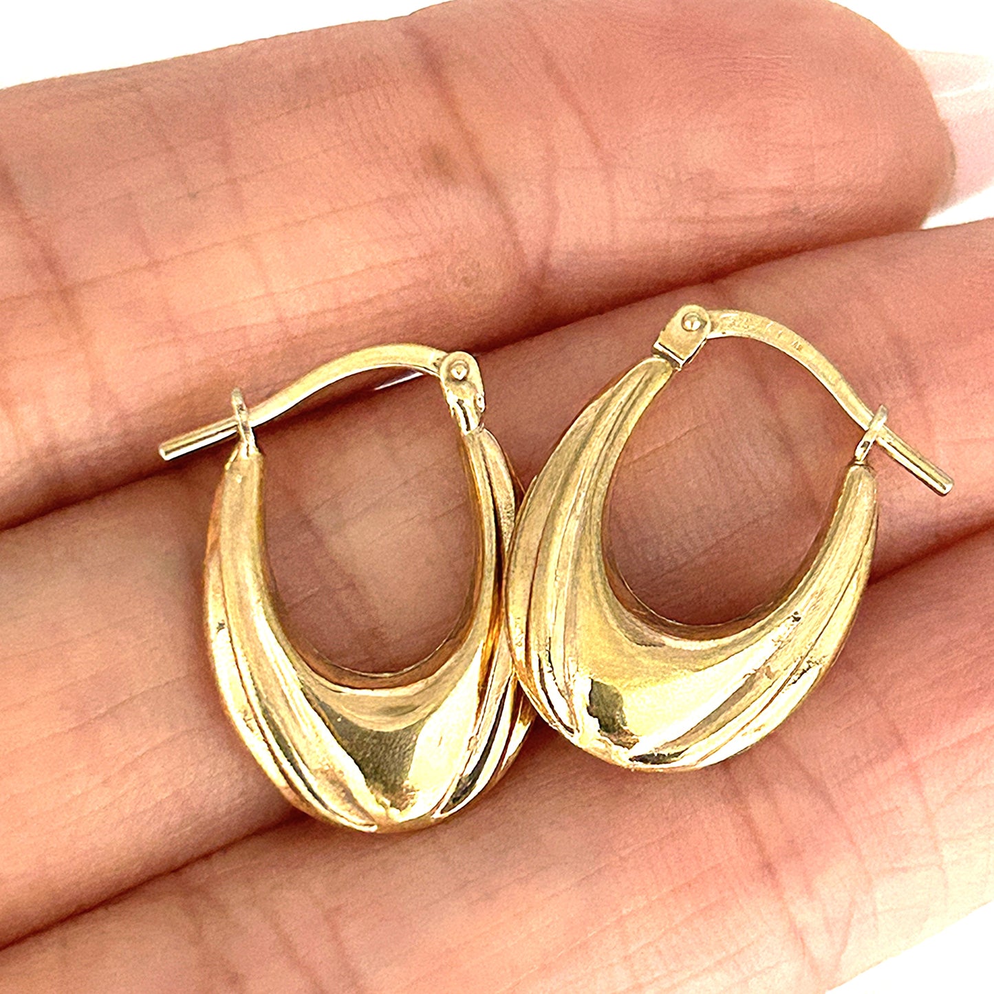 GOLD DEAL | 9ct (9K) Gold Luxe Ripple Hoop Earrings