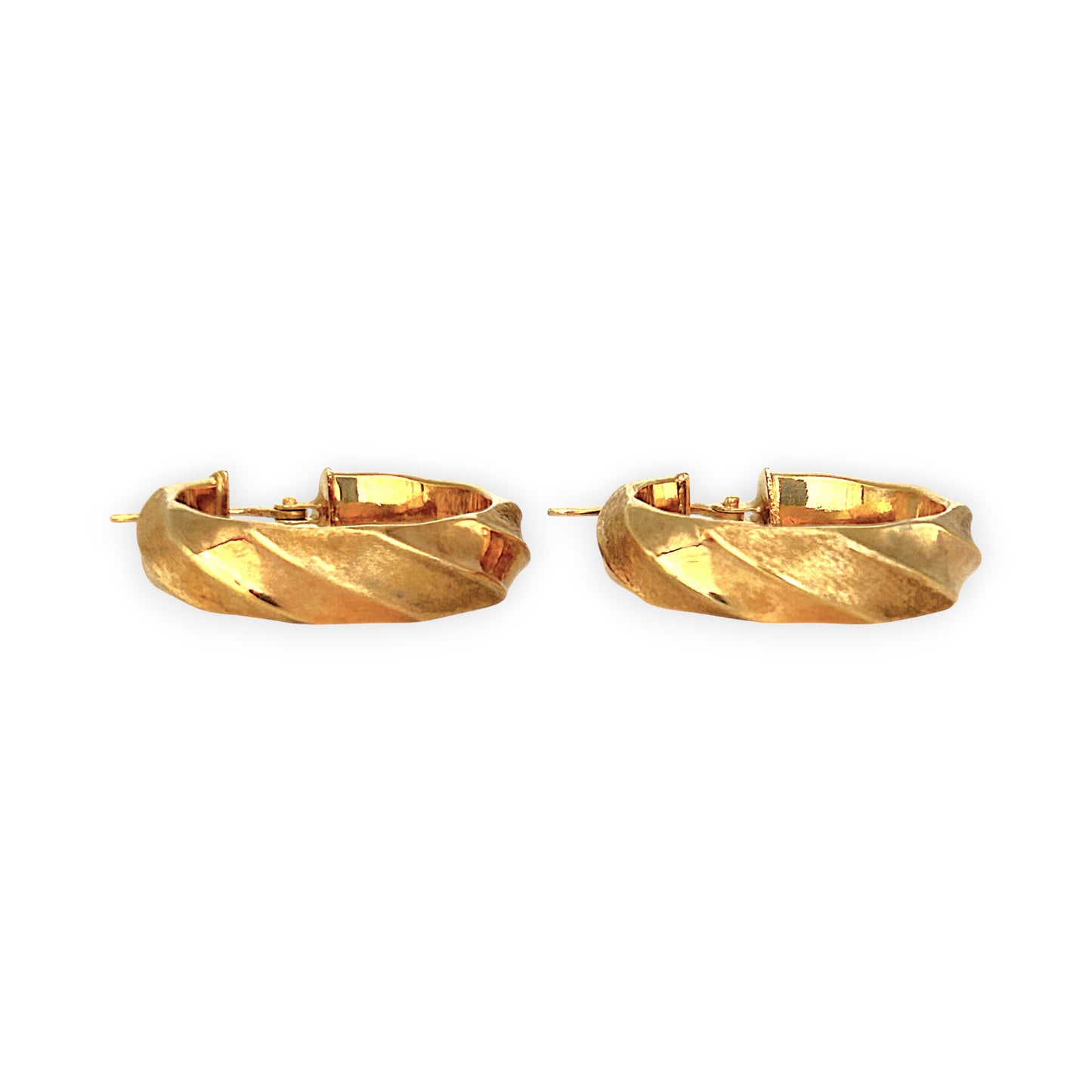 GOLD DEAL | 9ct (9K) Gold Sculpted Shine Hoop Earrings 23.7mm x 5.8mm