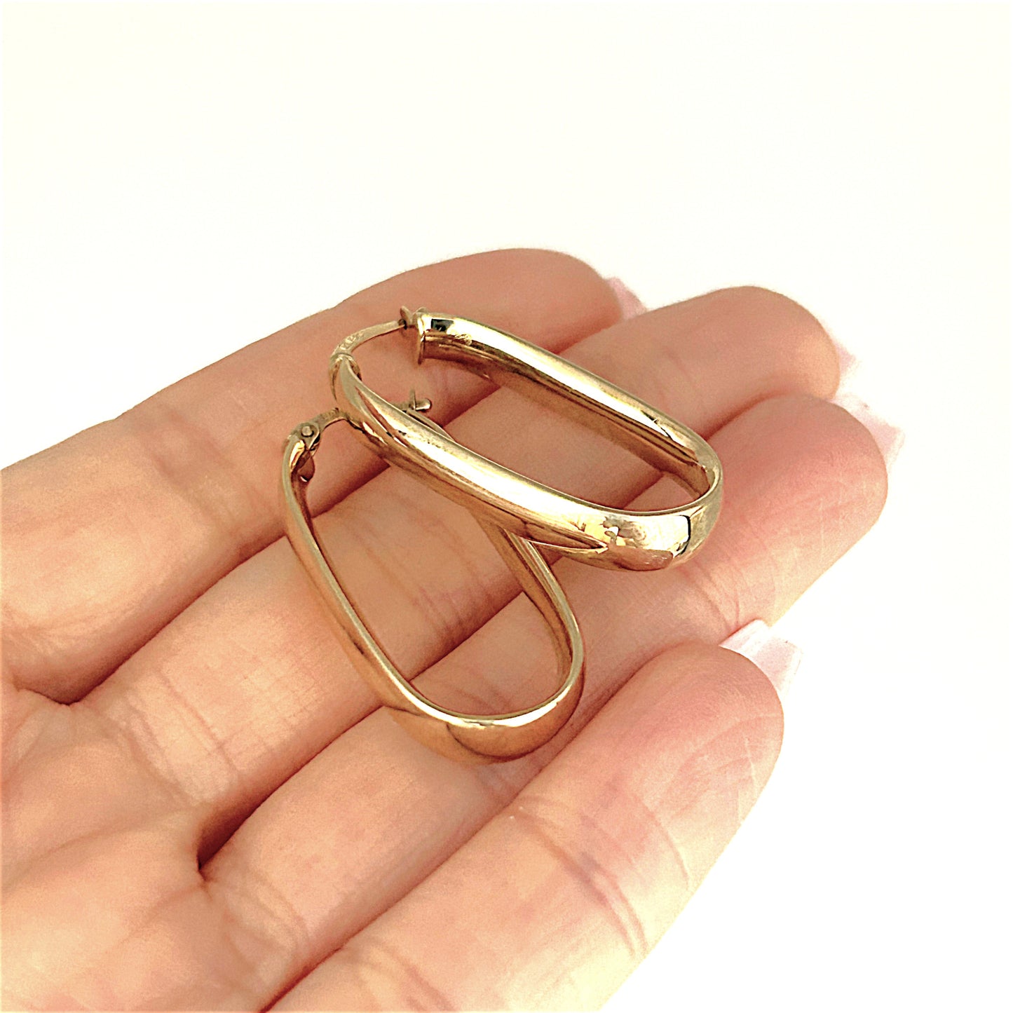 GOLD DEAL | 9ct (9K) Gold Contoured Oval Hoop Earrings 34.1mm