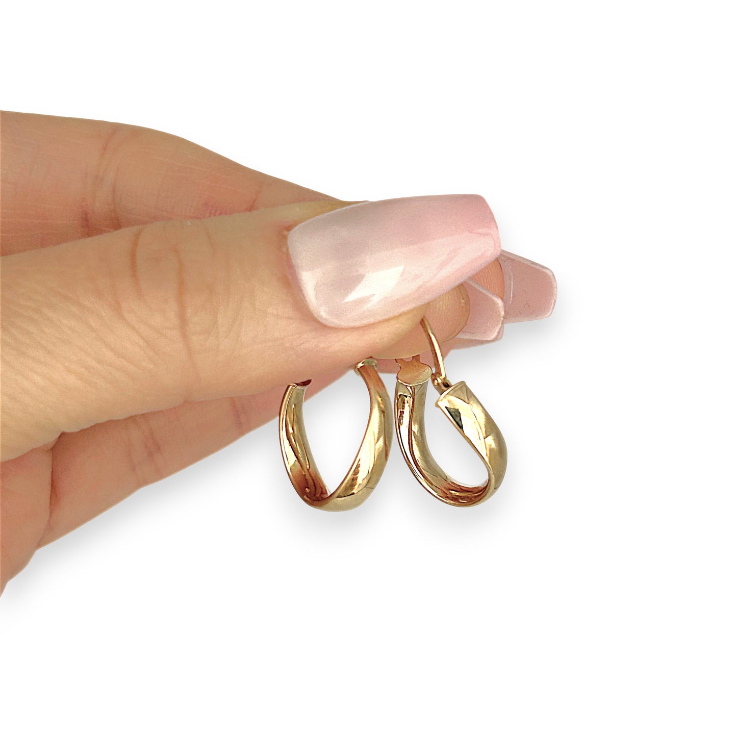 GOLD DEAL | 9ct (9K) Gold Subtle Contoured Twist Hoop Earrings 18.8mm