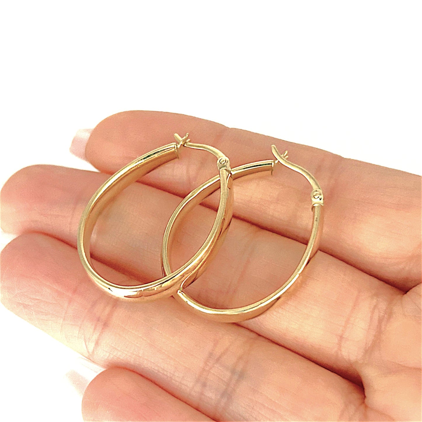 GOLD DEAL | 9ct (9K) Gold Ovoid Sculpted Hoop Earrings 29.3mm