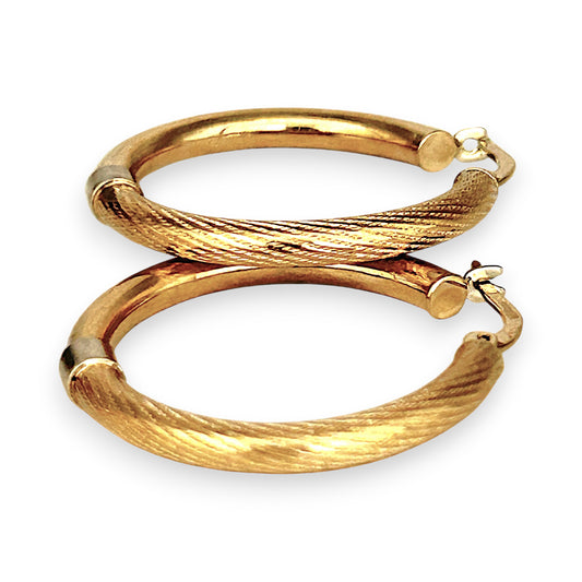 GOLD DEAL | 9ct (9K) Y/W Gold Textured Hoop Earrings – 26.4mm