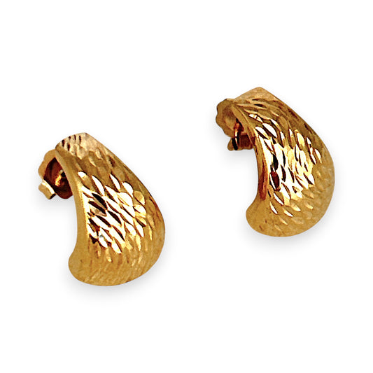GOLD DEAL | 9ct (9K) Gold Refurbished Textured Crescent Stud Earrings