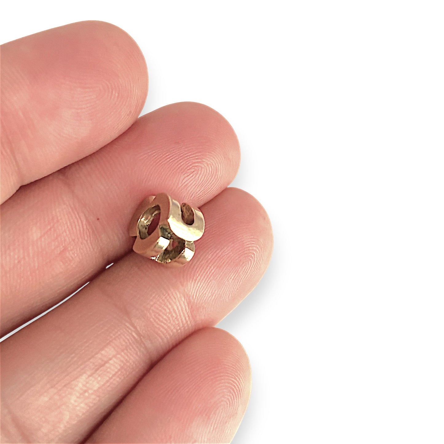 GOLD DEAL | 9ct (9K) Gold Bead Pendant - Letter "U"