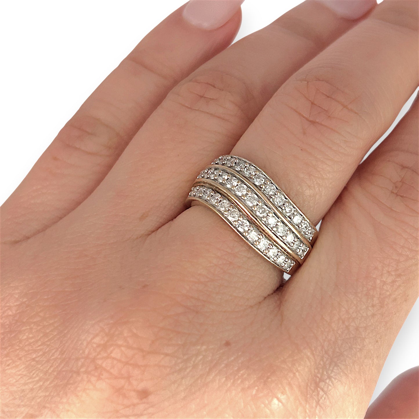 GOLD DEAL | FLASH SALE 9ct (9K) Gold Mesmerizing Diamond 0.75ct Dress Ring Valuation $2,450