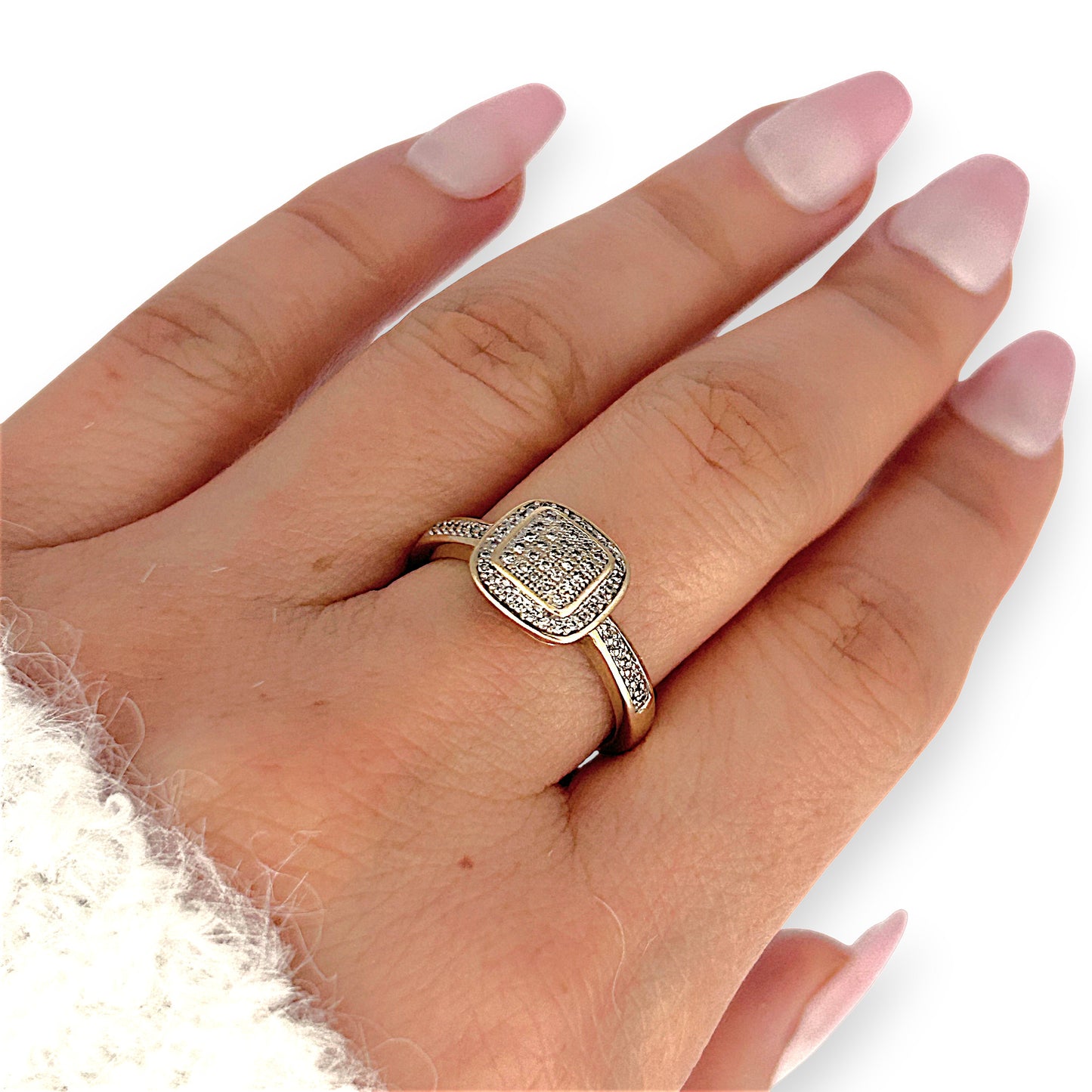 GOLD DEAL | 9ct (9K) Gold Square Cluster Diamond 0.27ct Refurbished Ring Valuation $1,450