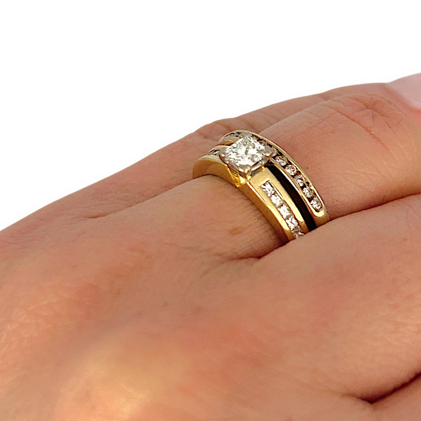NZGD | 9ct & 18ct Gold Solitaire Diamond 0.61ct Refurbished Ring Set Valuation $4,750