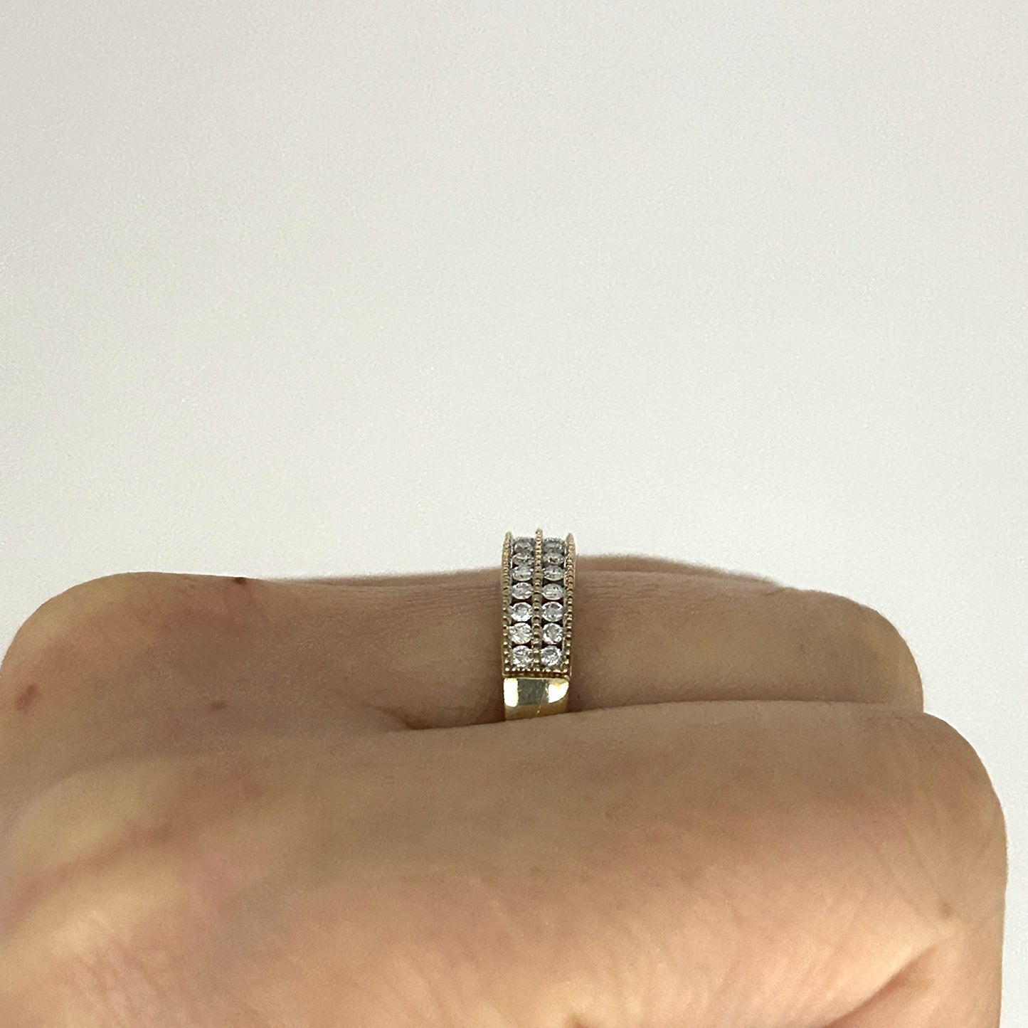 GOLD DEAL | 9ct (9K) Gold Eternal Glow Diamond Channel Ring Size M
