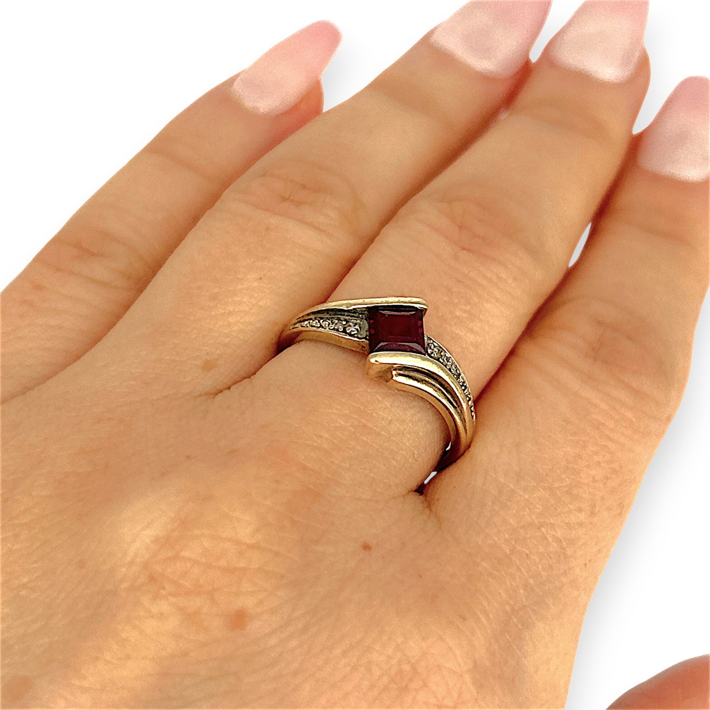 GOLD DEAL | 9ct (9K) Gold Pricess Cut Ruby & Diamond Ring