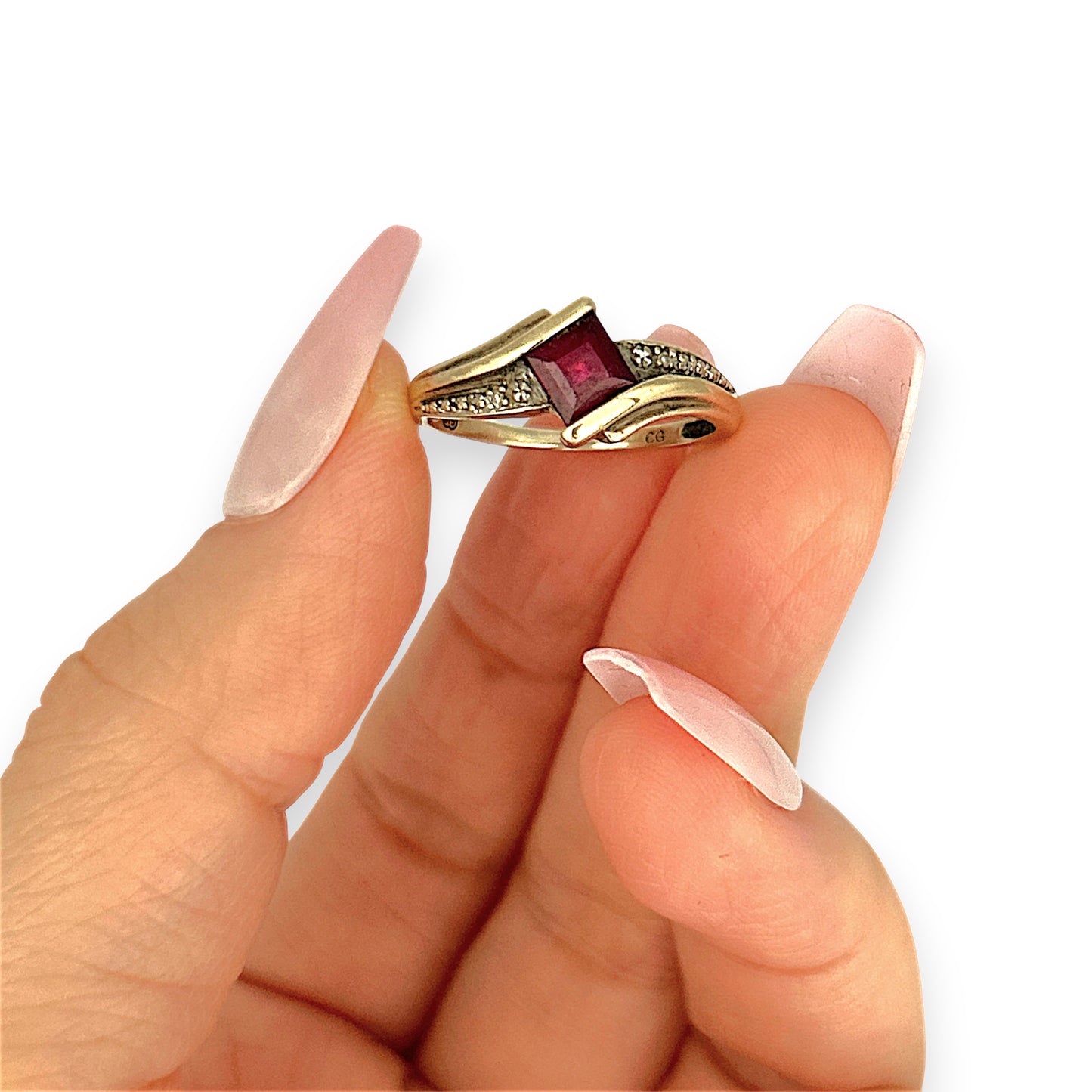 GOLD DEAL | 9ct (9K) Gold Pricess Cut Ruby & Diamond Ring