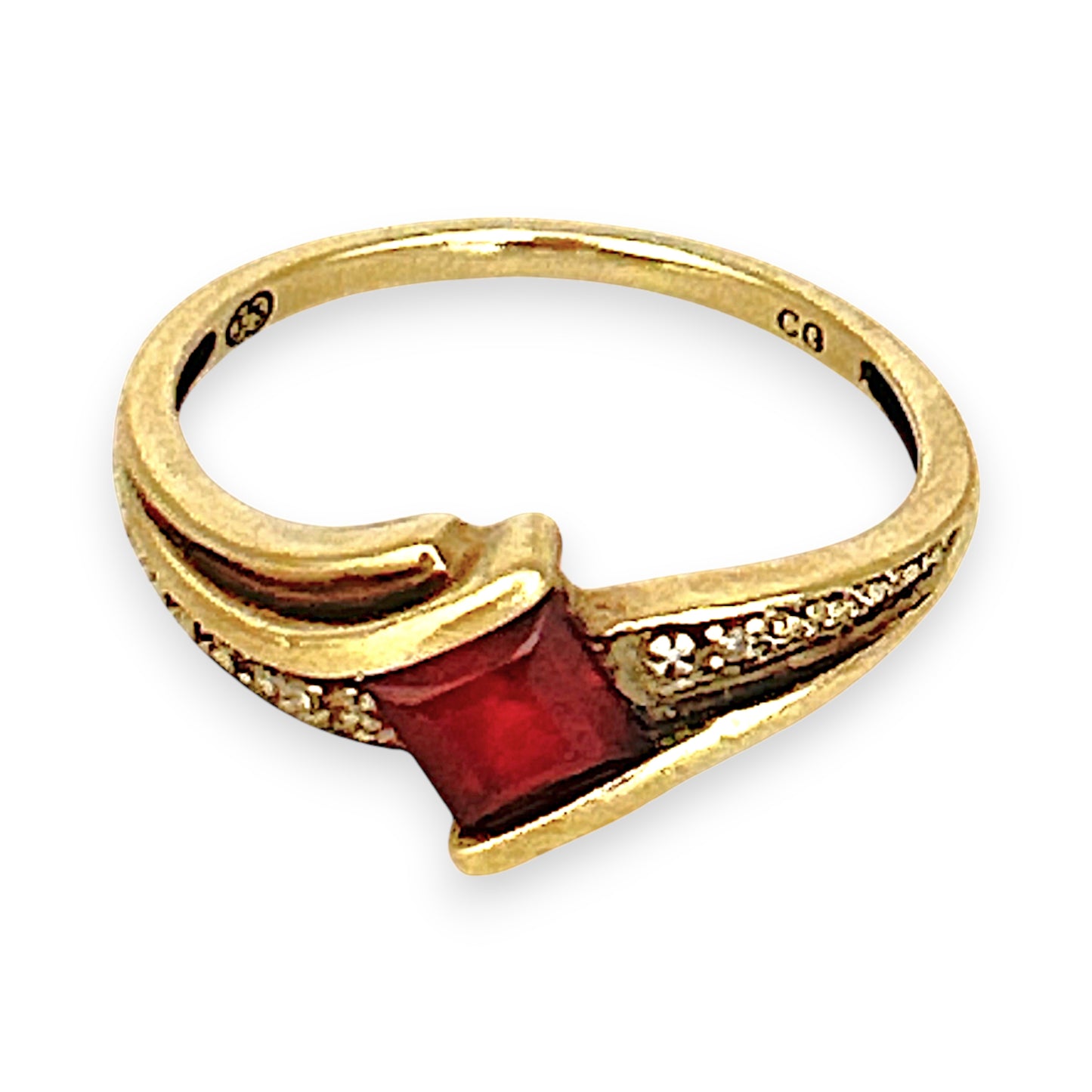 GOLD DEAL | 9ct (9K) Gold Pricess Cut Ruby & Diamond Ring