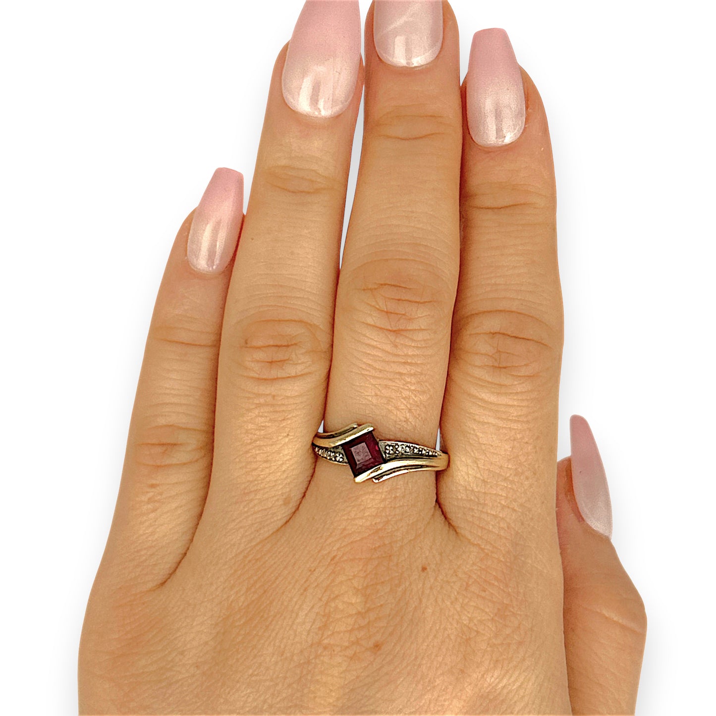 GOLD DEAL | 9ct (9K) Gold Pricess Cut Ruby & Diamond Ring