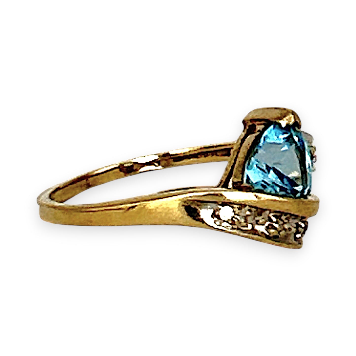 GOLD DEAL | 9ct (9K) Gold Triangular Cut Sparkle Blue Topaz & Diamond Ring