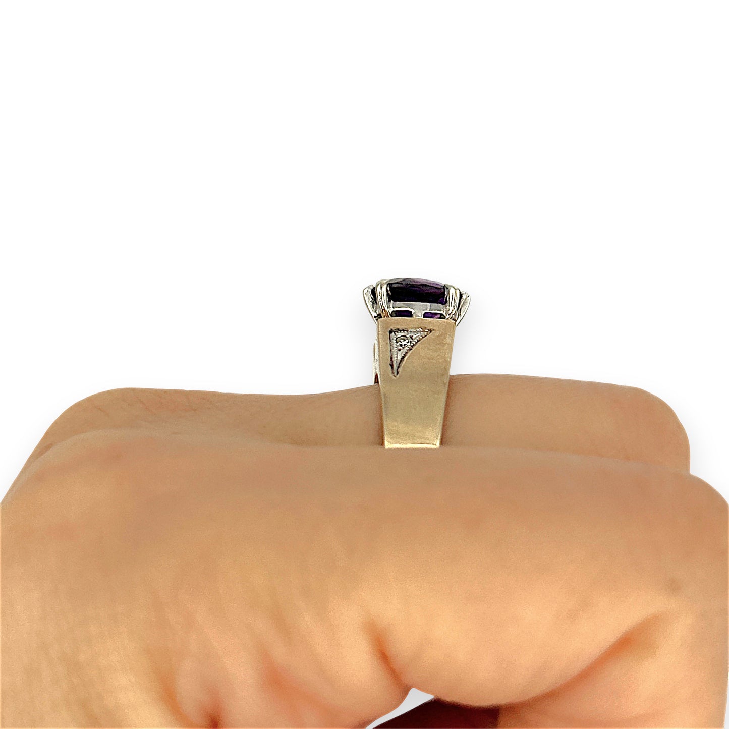 GOLD DEAL | 9ct Gold Vintage-Inspired Graceful Amethyst & Diamond Ring
