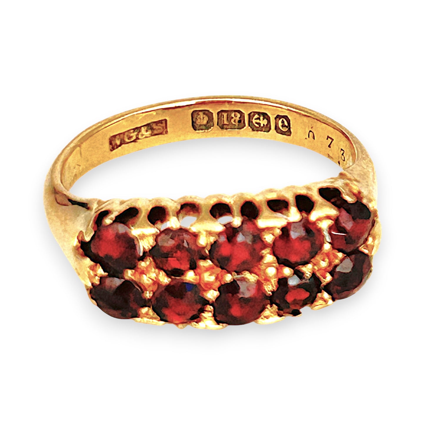 GOLD DEAL | 18ct Gold Vintage-Inspired Classic & Regal Garnet Ring