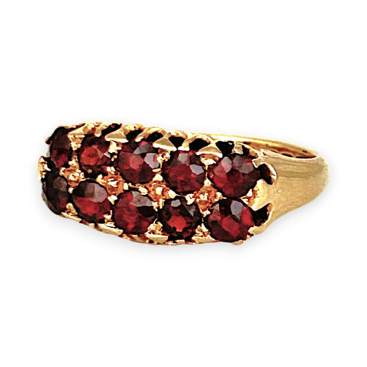 XMAS DEAL | 18kt Gold Vintage-Inspired Classic & Regal Garnet Ring