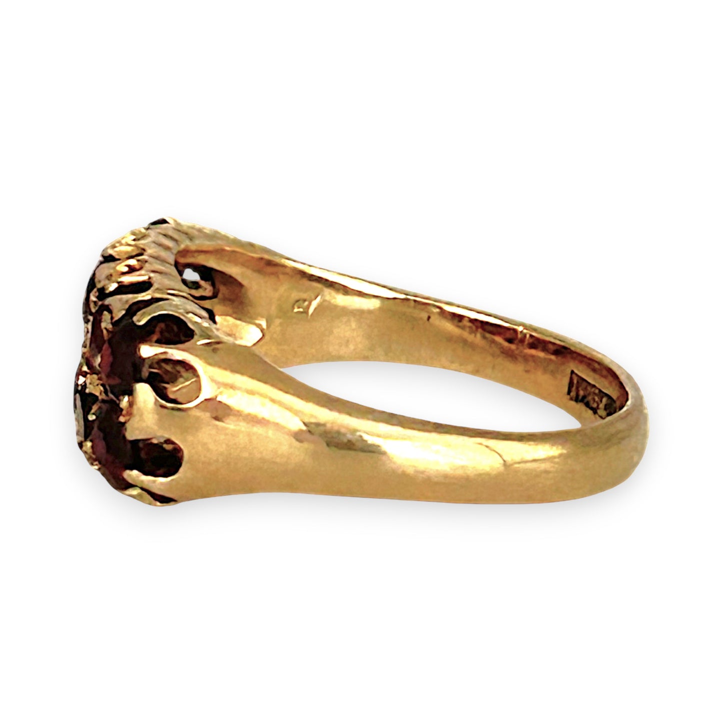 GOLD DEAL | 18ct Gold Vintage-Inspired Classic & Regal Garnet Ring
