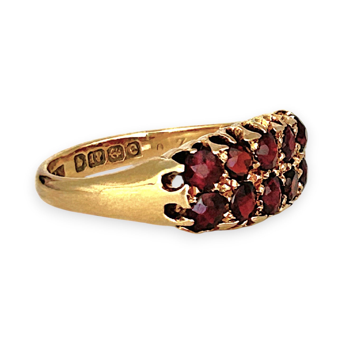 GOLD DEAL | 18ct Gold Vintage-Inspired Classic & Regal Garnet Ring