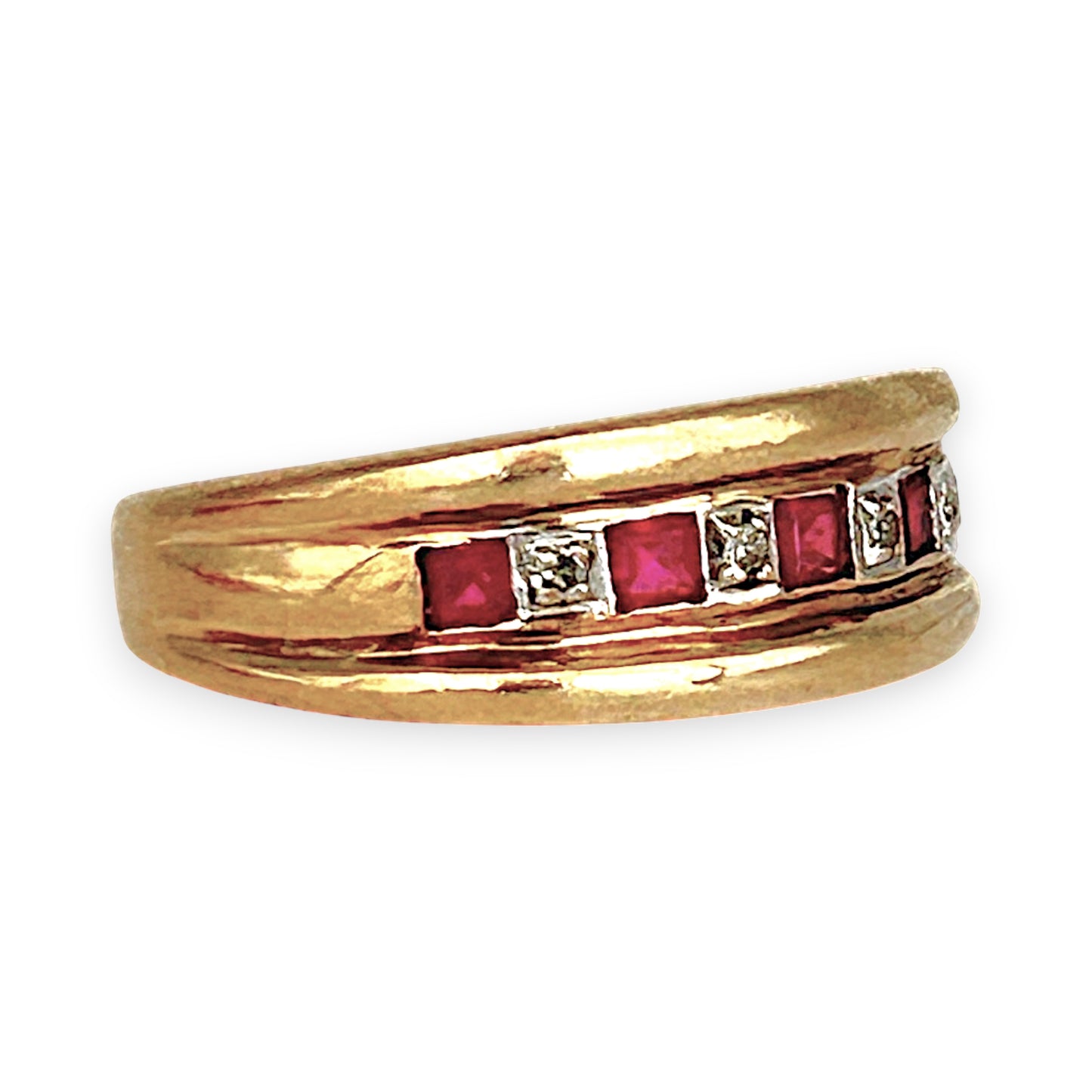 GOLD DEAL | 9ct (9K) Gold Ravishing Ruby & Diamond Ring