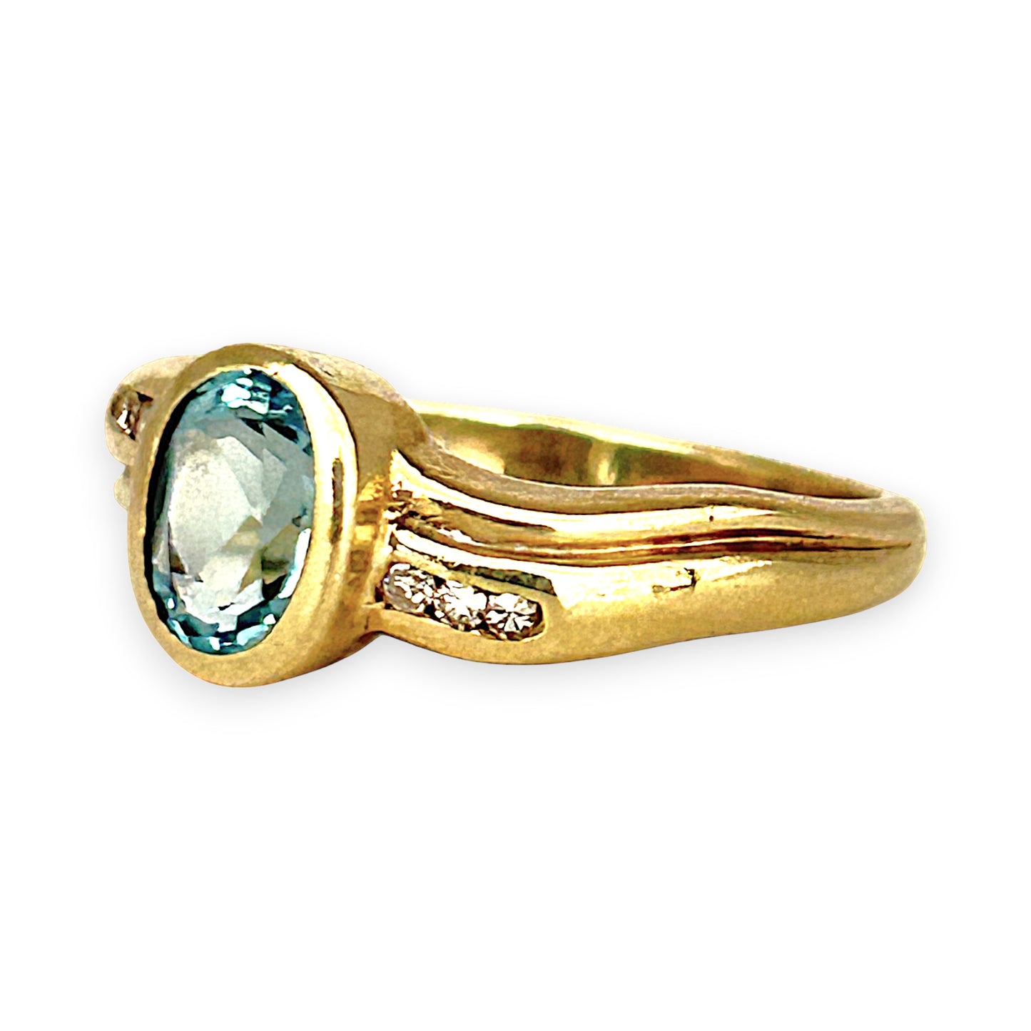 GOLD DEAL | 9ct (9K) Gold Celeste Glow – Swiss Blue Topaz & Diamond Ring Size N 1/2
