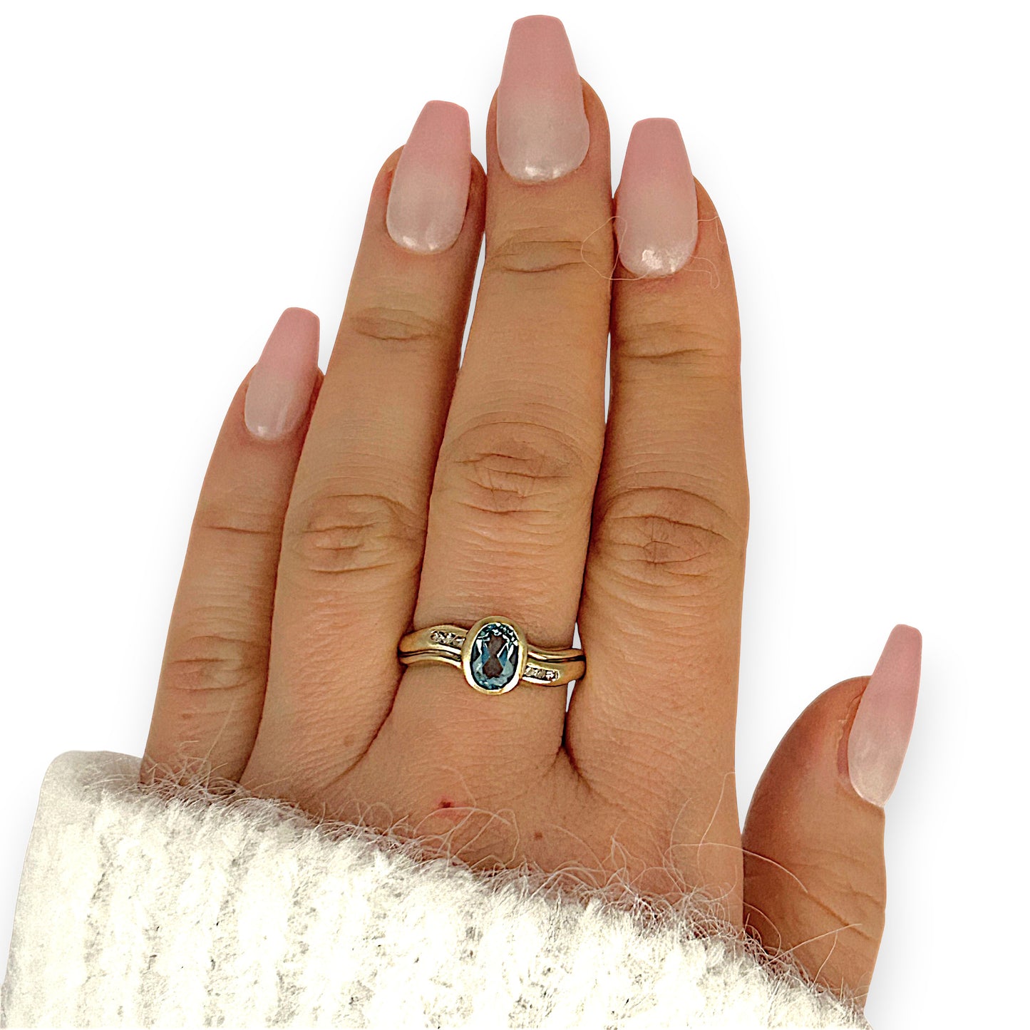 GOLD DEAL | 9ct (9K) Gold Celeste Glow – Swiss Blue Topaz & Diamond Ring Size N 1/2