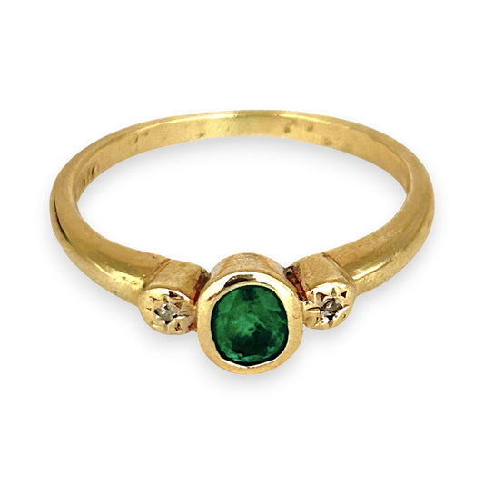 GOLD DEAL | 9kt Gold Emerald Heirloom Ring Size Z 1/2