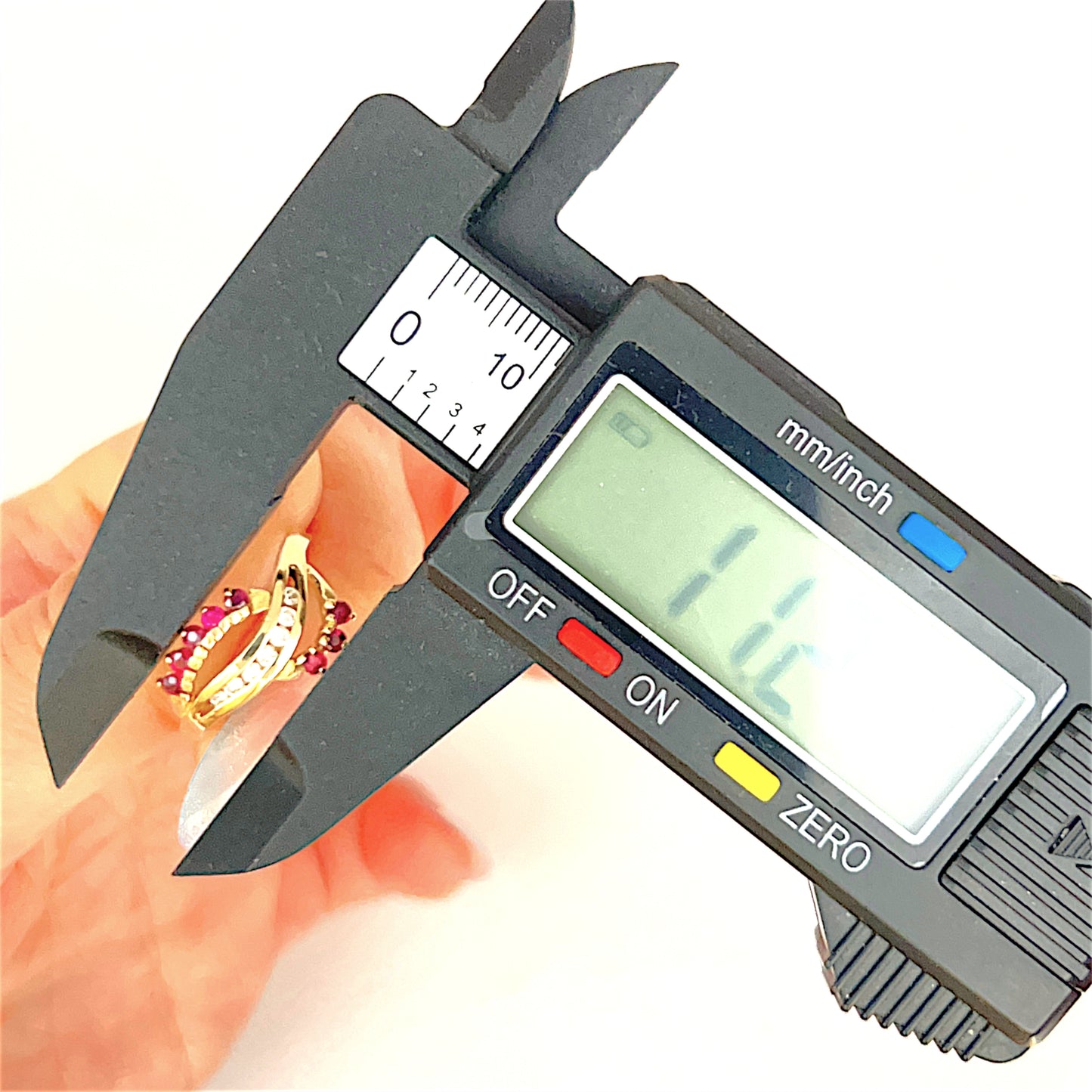 XMAS DEAL | 18kt Gold Garnet and Diamond Fan Ring – Bold Elegance in Motion