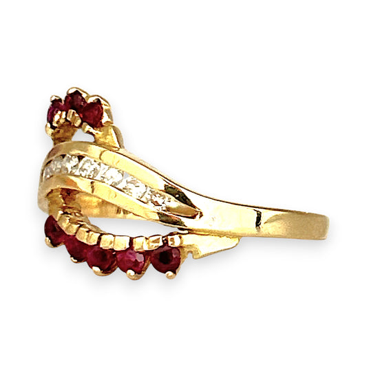 XMAS DEAL | 18kt Gold Garnet and Diamond Fan Ring – Bold Elegance in Motion