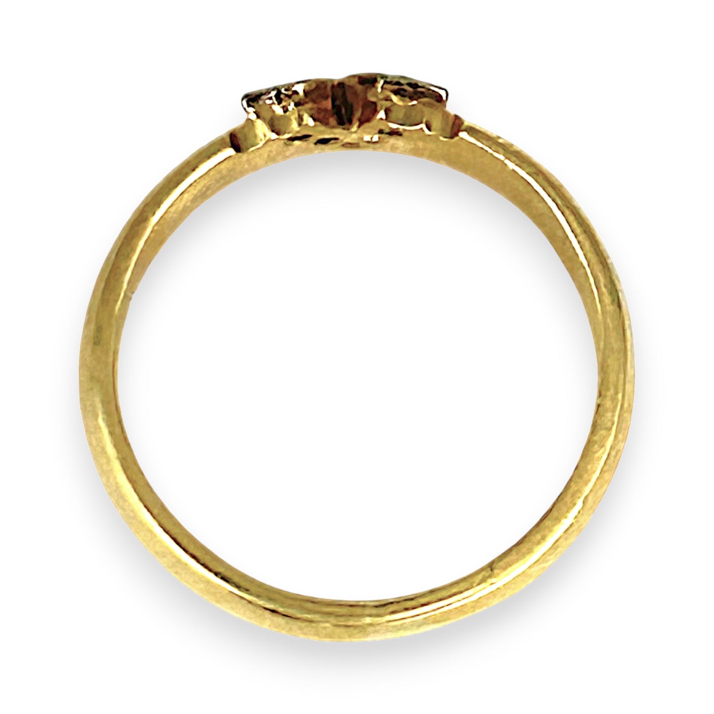 GOLD DEAL | 18ct Gold Dazzling Diamond & Chevron-Inspired Ring