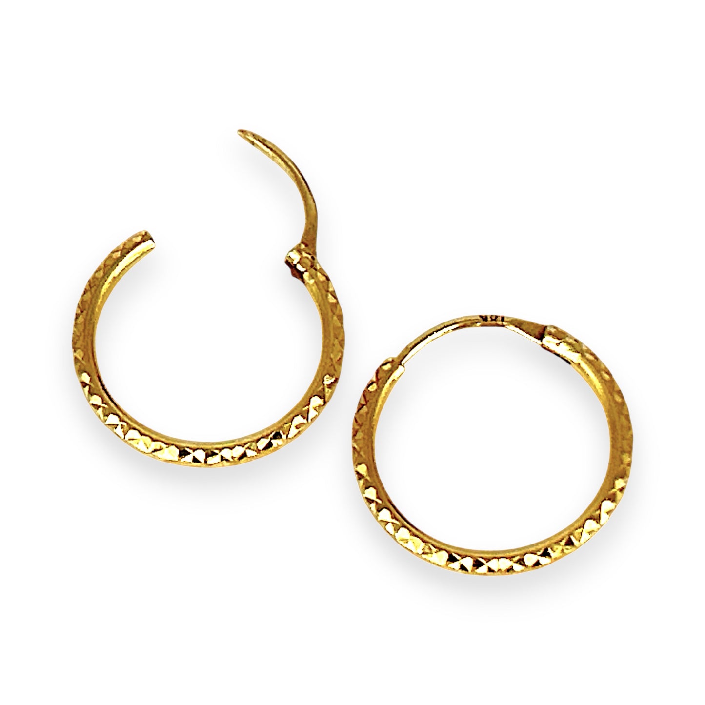 GOLD DEAL | 18ct Gold Diamond Cut Fashion Hoop Earrings 17.6mm