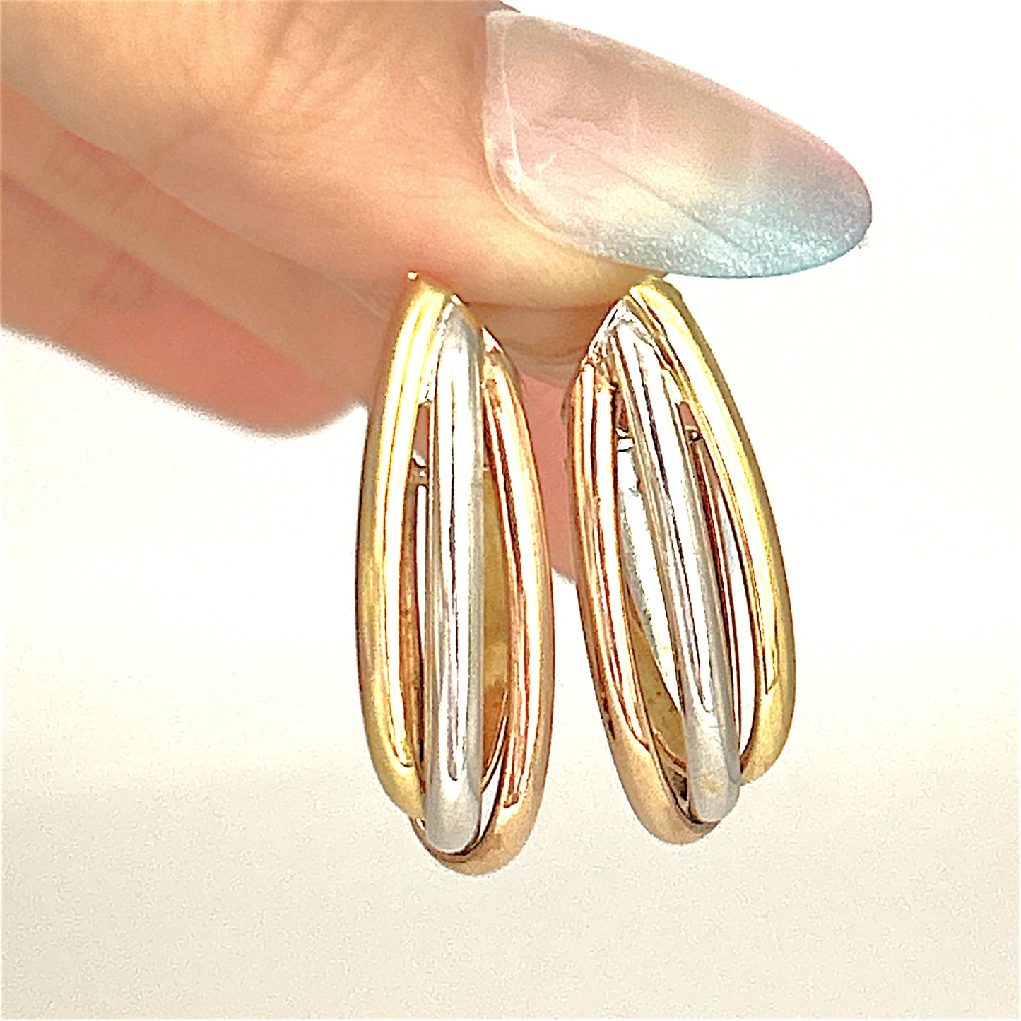GOLD DEAL | 18ct Gold Tri Tone Upturned Arch Hoop Earrings 31.9mm