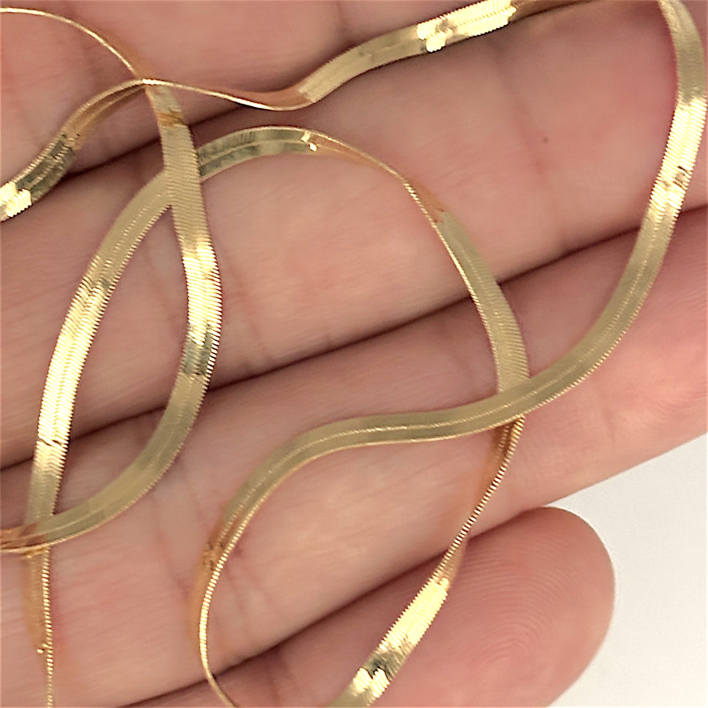 GOLD DEAL | 18ct Gold Hammered Herrinbone Chain 41cm