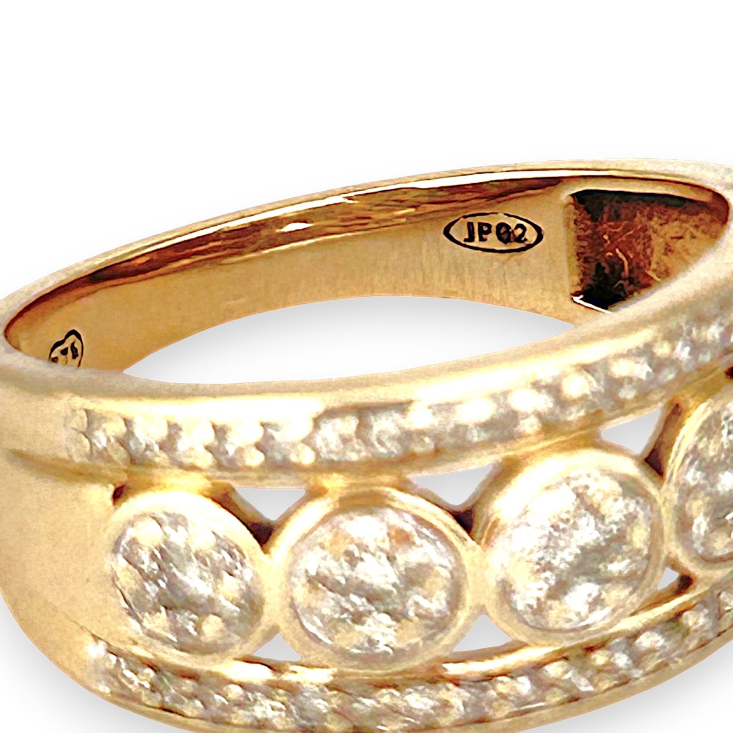 GOLD DEAL | 9ct (9K) Gold Haritage Sparkle Diamond 0.56ct Ring Valuation $2,100