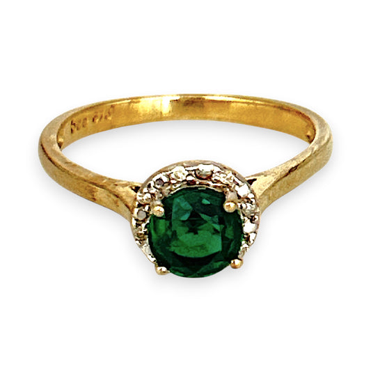 GOLD DEAL | 9ct (9K) Gold Emerald Embrace Ring Valuation $1,100