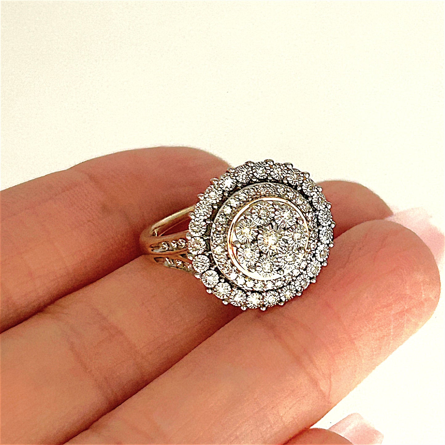 GOLD DEAL | 9ct (9K) Gold Cocktail Diamond 0.50ct Halo Cluster Ring Valuation $2,350