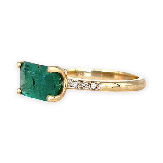 GOLD DEAL | 9ct (9K) Gold Regal Radiant Emerald & Diamond Dress Ring Valuation $3,300