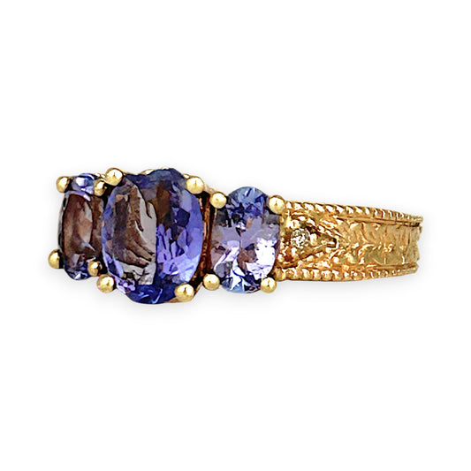 XMAS DEAL | 14kt Gold Luxurious Tri Tanzanite 2.0ct & Diamond Ring Valuation $5,456