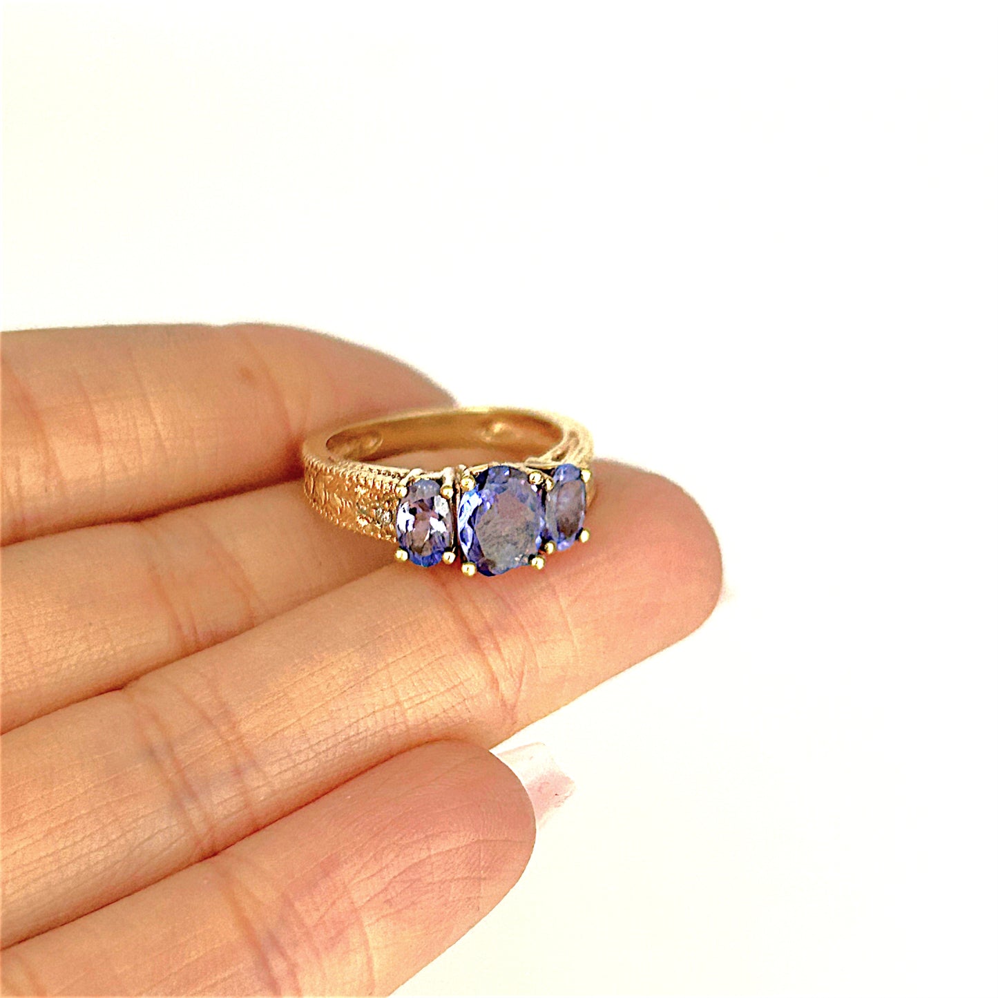 GOLD DEAL | 14ct Gold Luxurious Tri Tanzanite 2.0ct & Diamond Ring Valuation $5,456