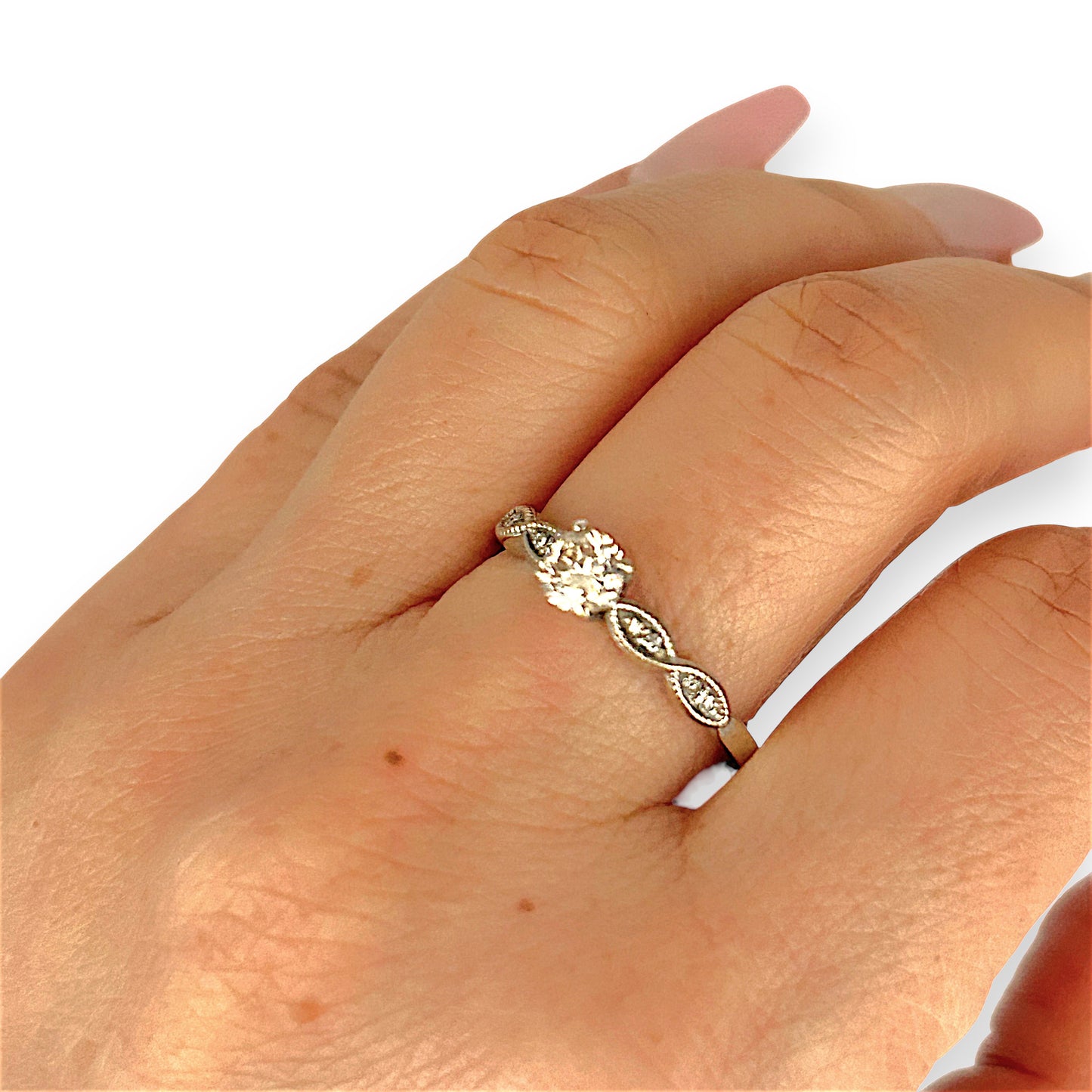 GOLD DEAL | 10ct (10k) White Gold Aurora Solitaire Ring Valuation $3,200