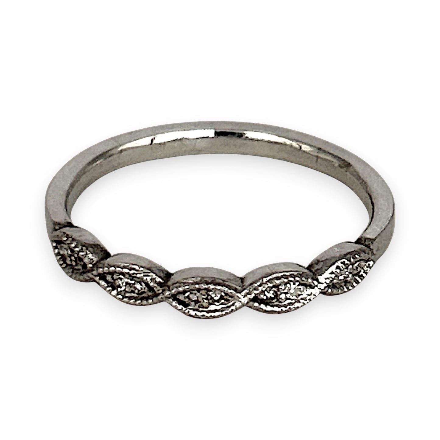 GOLD DEAL | 9ct White Gold Vintage-Inspired Diamond Marquise Band