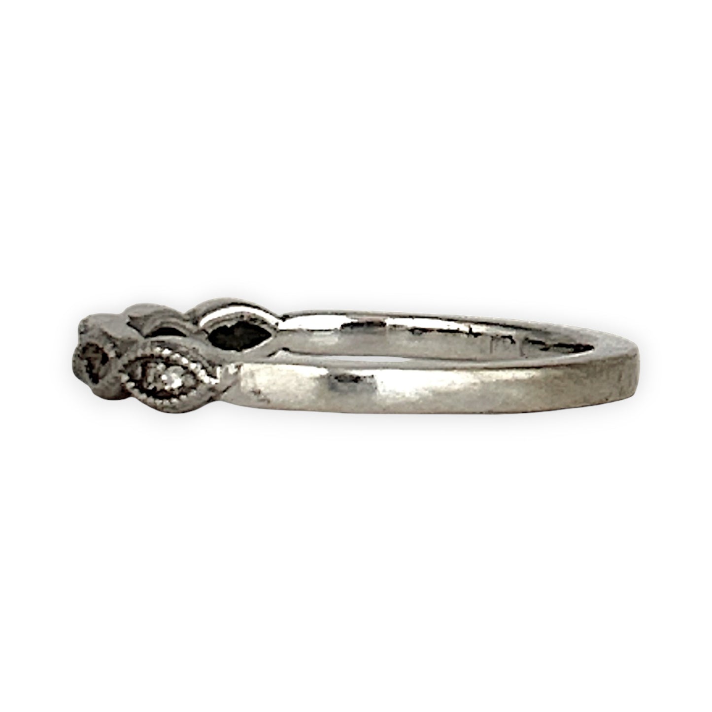 GOLD DEAL | 9ct White Gold Diamond Ring with Vintage Marquise Rhythm