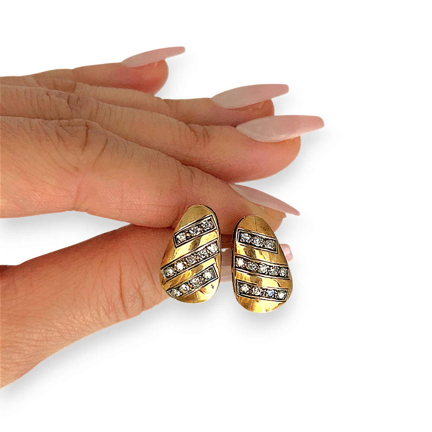 GOLD DEAL | 18ct (18K) Vintage Elegant Row of Diamonds 0.72ct Clip Back Earrings