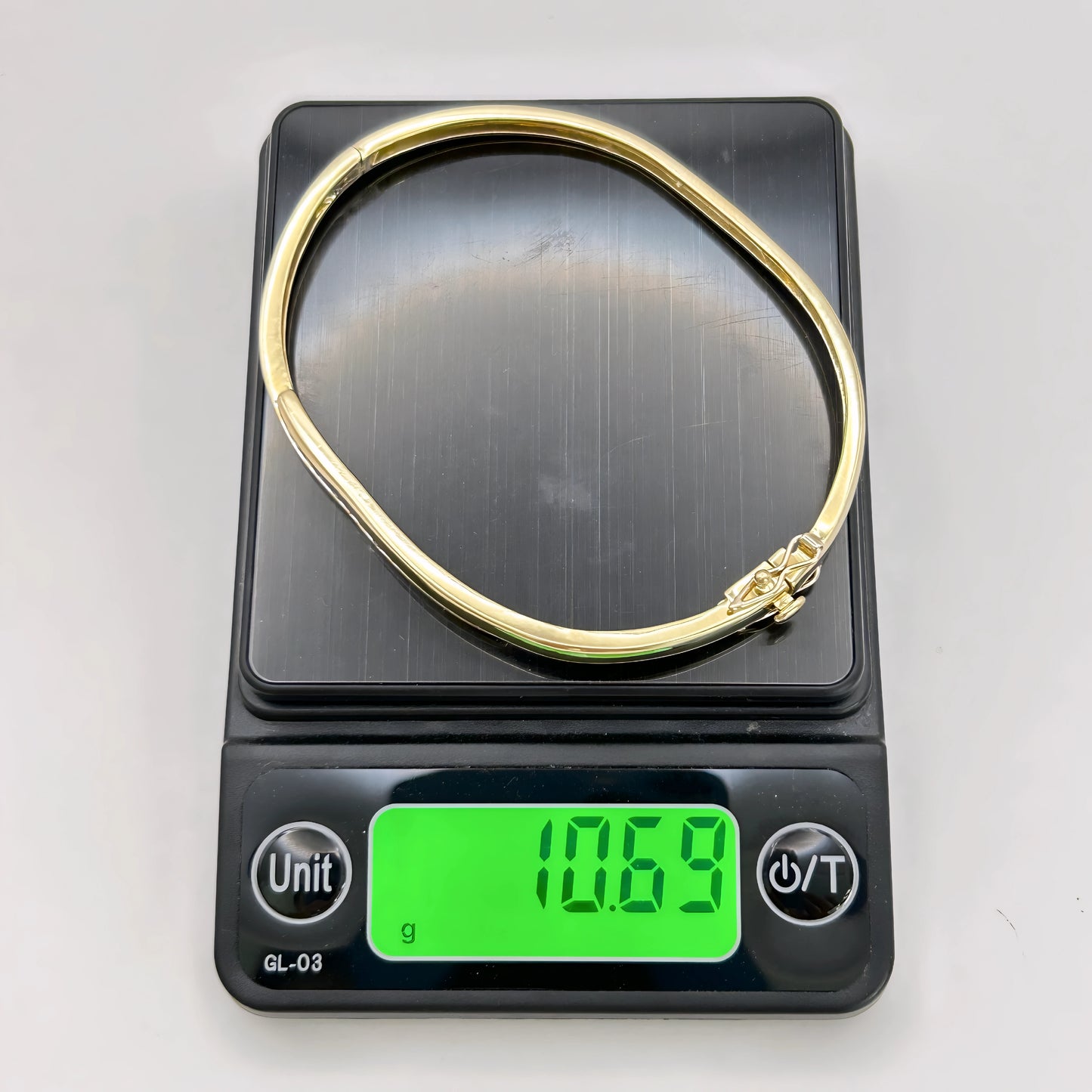 NZGD | 9ct Gold Timeless Gleam Bangle